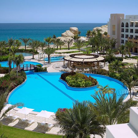 Shangri-La Barr Al Jissah, Mascate Exterior foto The pool at the Hilton Alexandria Golf Resort